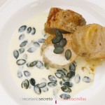 Solomillo de cerdo con salsa de queso y semillas de calabaza